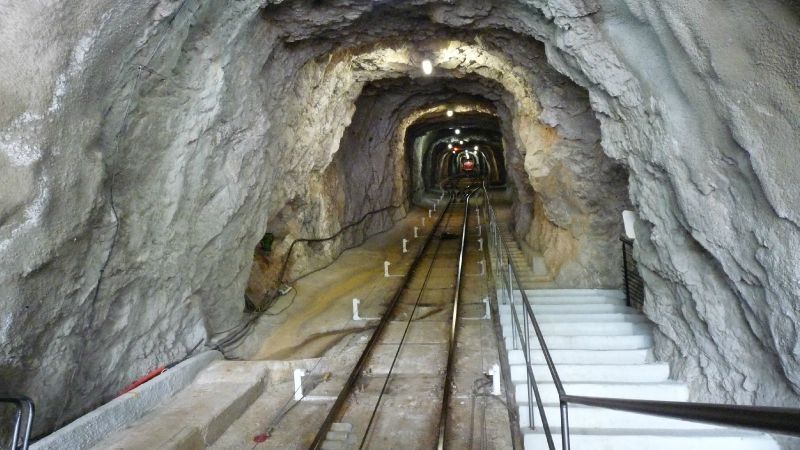 Funiculaire de la grotte des demoiselles